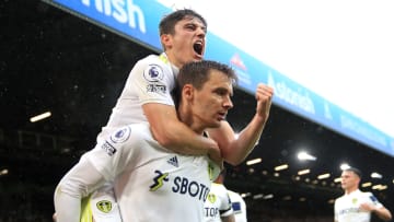 Leeds ăn mừng sau khi vượt lên dẫn trước Watford