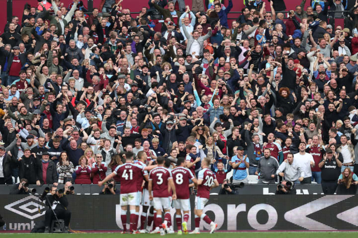 West Ham United v Tottenham Hotspur - Ngoại hạng Anh