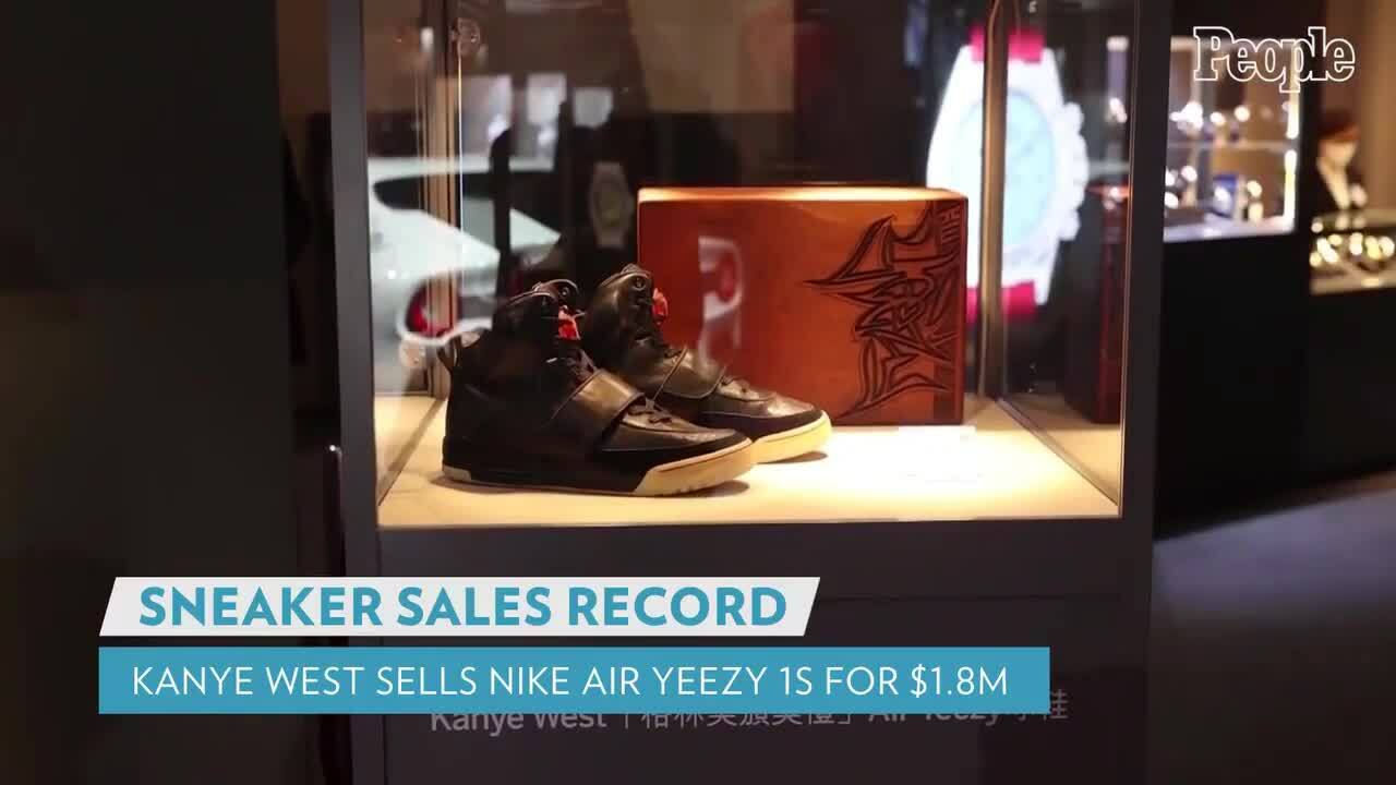 Giày Nike Air Yeezy 1 Prototype được thiết kế bởi Kanye West